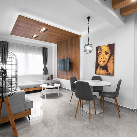 Wood N White, Nilie Hospitality Mgmt Leilighet Thessaloníki Eksteriør bilde